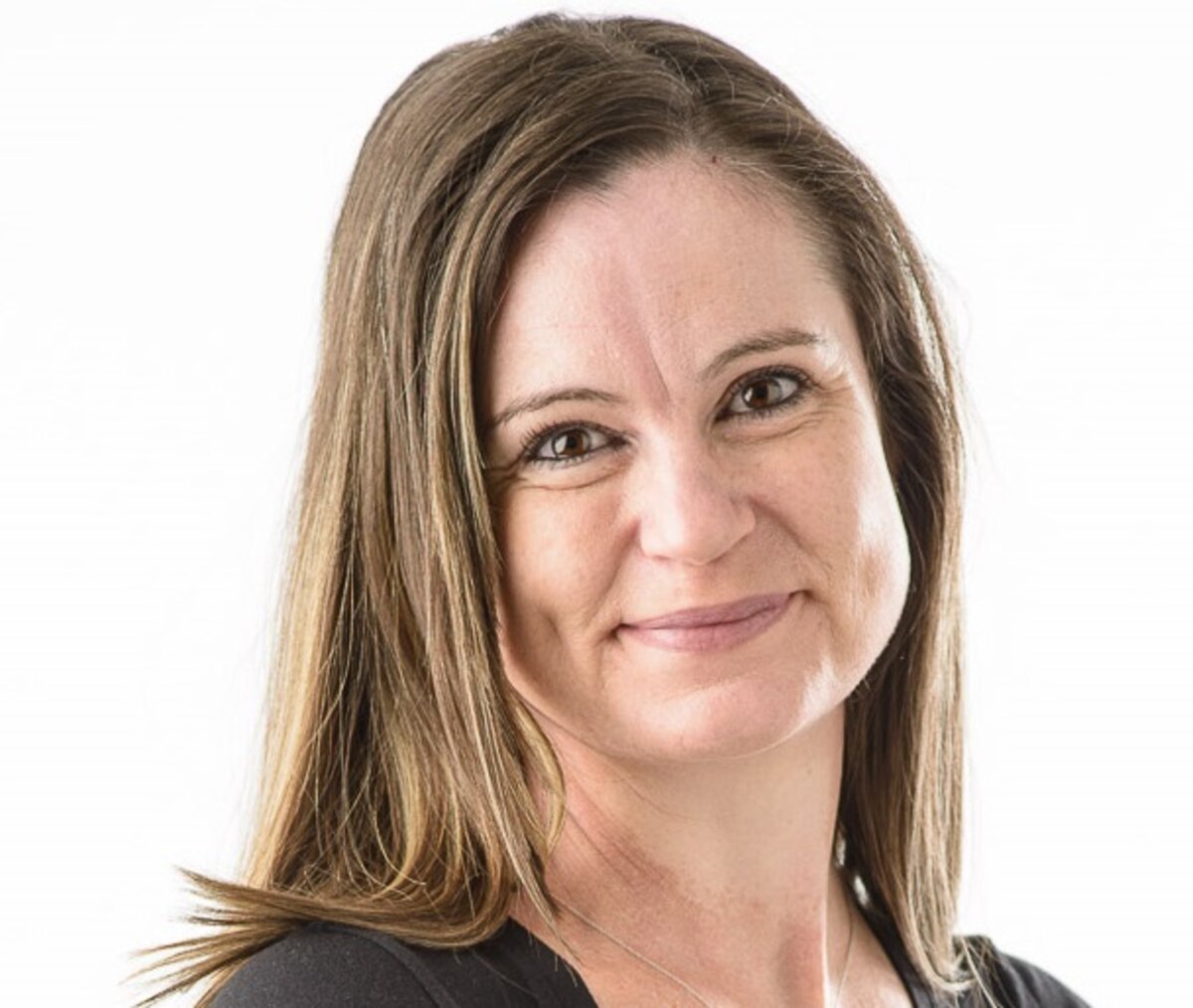 Berlinda Teixeira – Studio Founder & Ballet Teacher